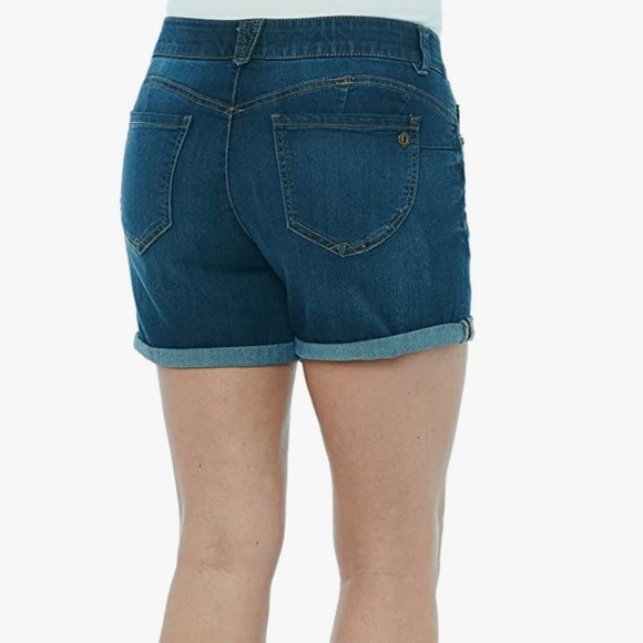 Democracy Women's Ab Solution Shorts. - Picture 2 of 13